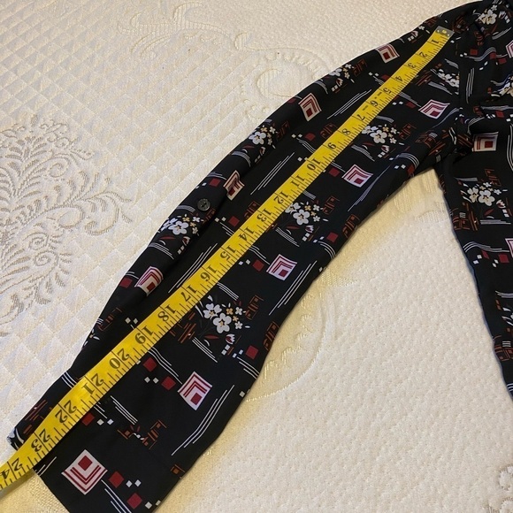 Investments Floral Geometric & Striped Blouse w/Inverted Pleat in Back Size L - Picture 6 of 8